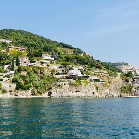 Casa Vacanza Brezza Di Maestrale 萨莱诺 外观 照片