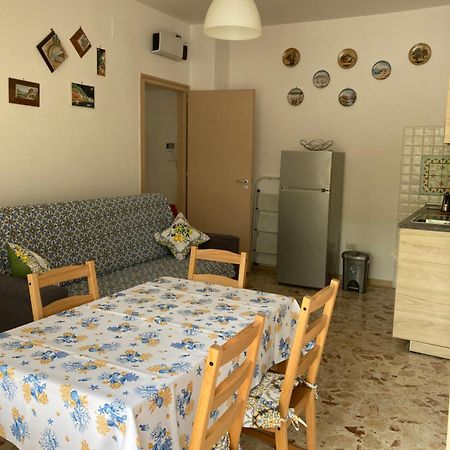 Casa Vacanza Brezza Di Maestrale 萨莱诺 外观 照片