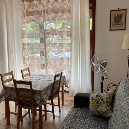 Casa Vacanza Brezza Di Maestrale 萨莱诺 外观 照片