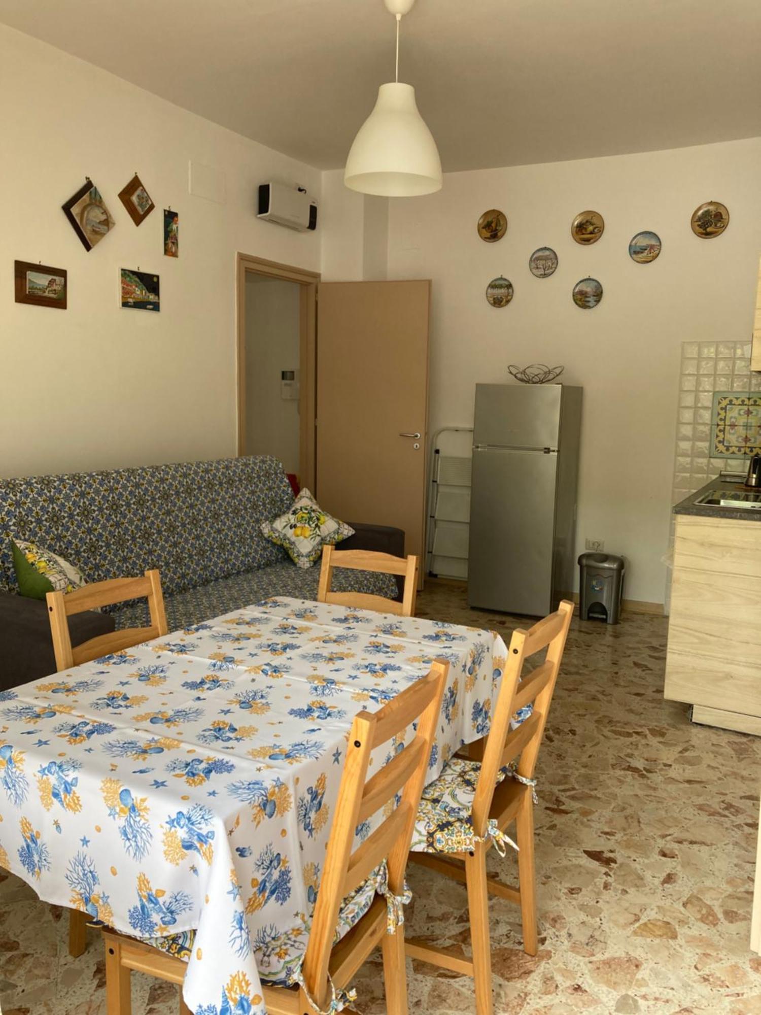 Casa Vacanza Brezza Di Maestrale 萨莱诺 外观 照片