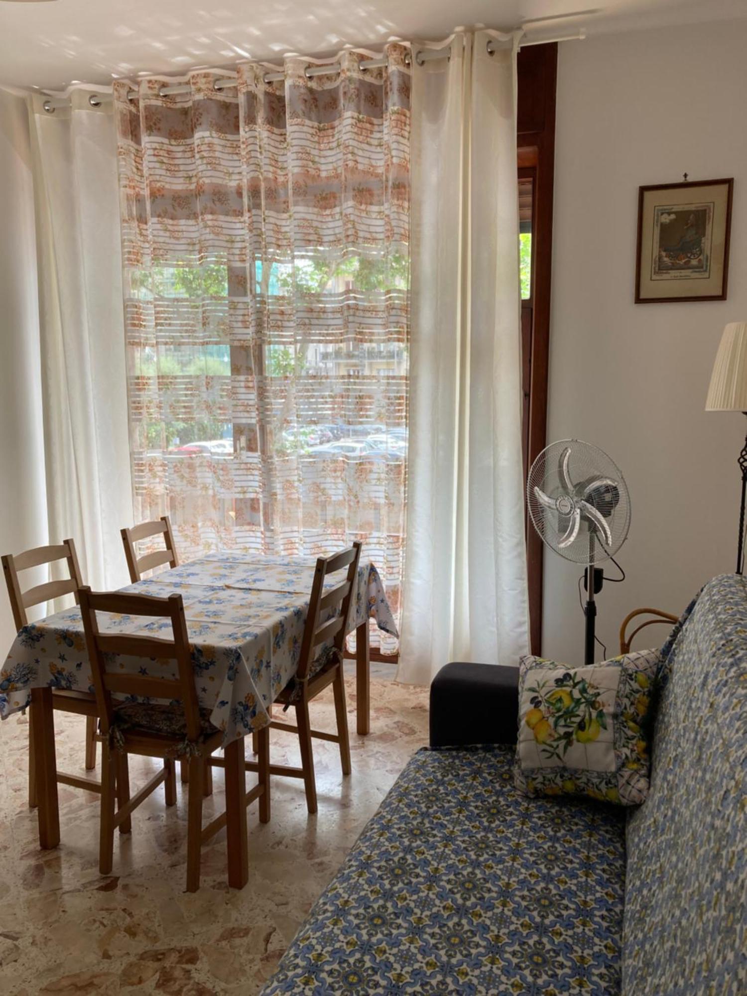 Casa Vacanza Brezza Di Maestrale 萨莱诺 外观 照片